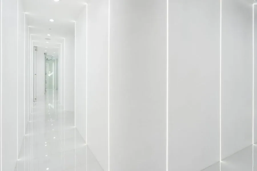 V-Square-Clinic-Gallery-3-900x600.jpg
